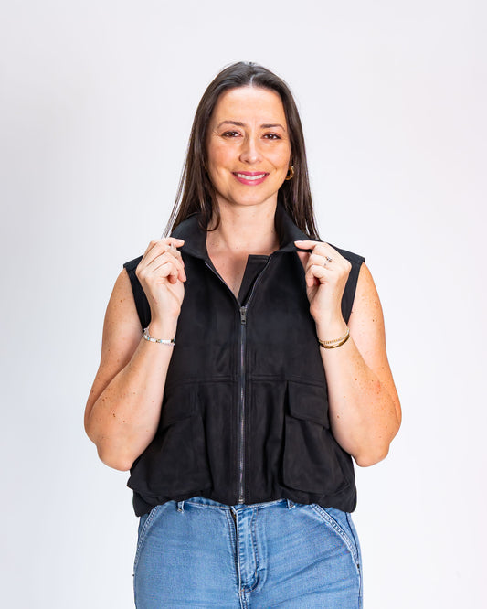 Chaqueta Símil Gamuza Sin Mangas Negro