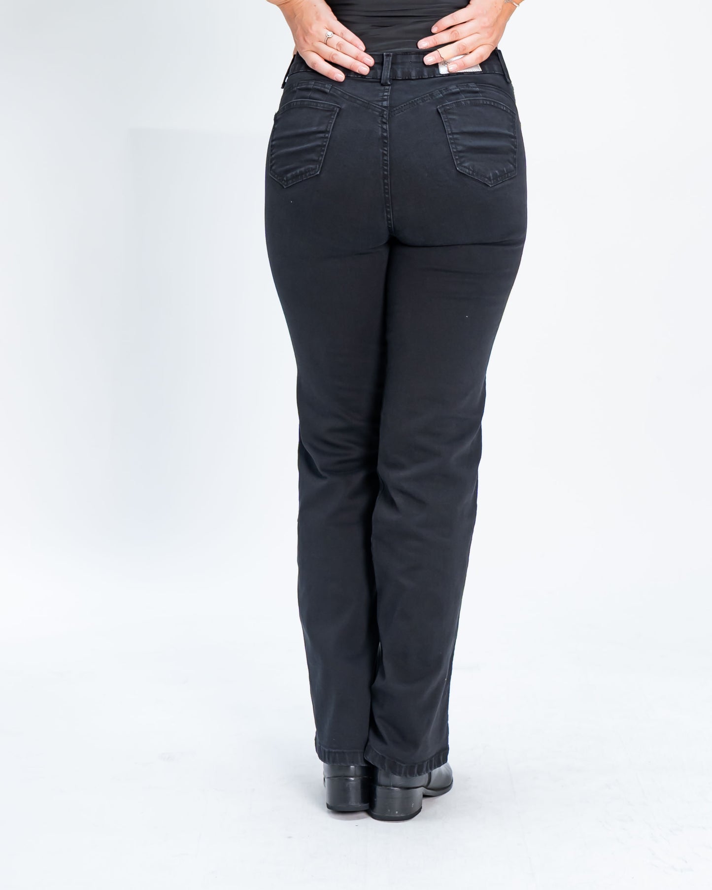 Jeans Infinito Recto Negro