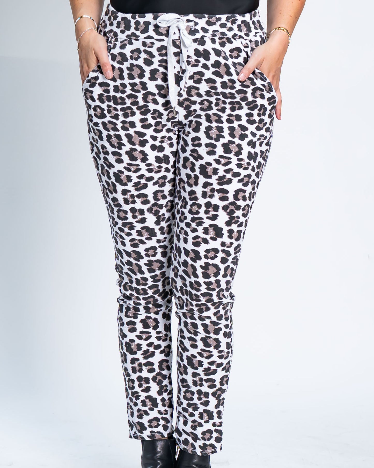 Jogger Italiano Animal Print Blanco