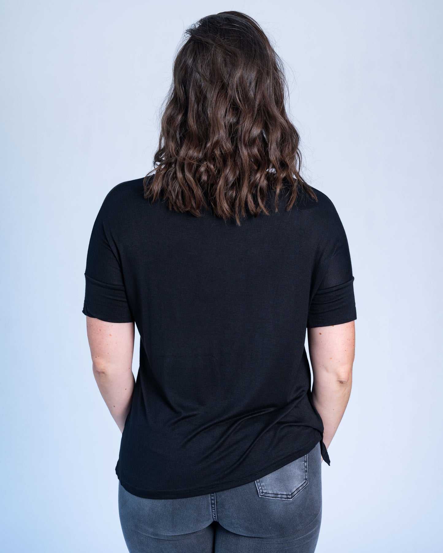 POLERA ESTRELLAS NEGRA