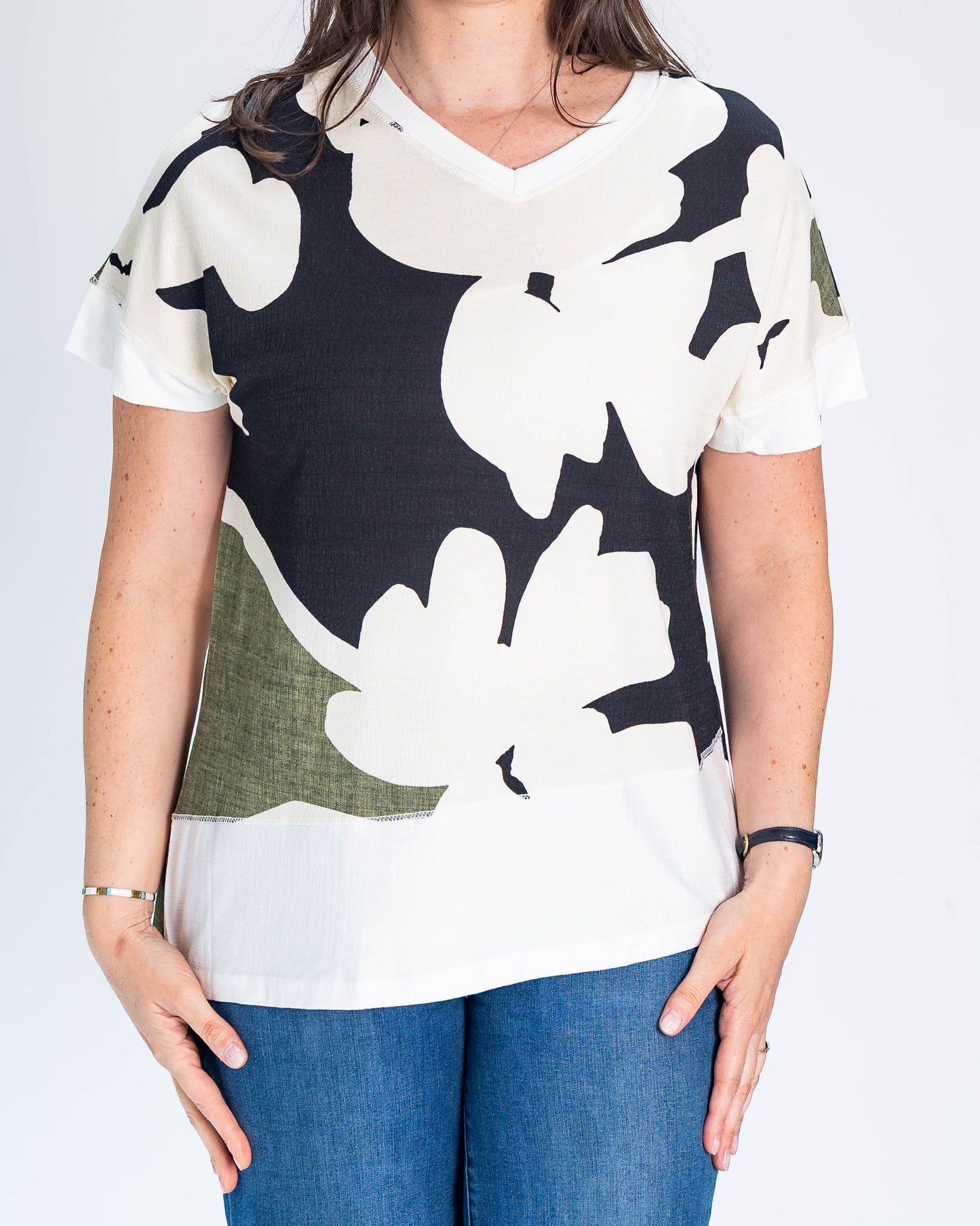 Polera BR Bianca Flores Negra