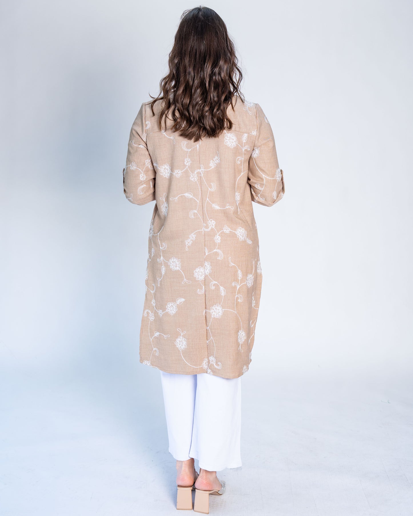 Blusón Mariana Flores Beige