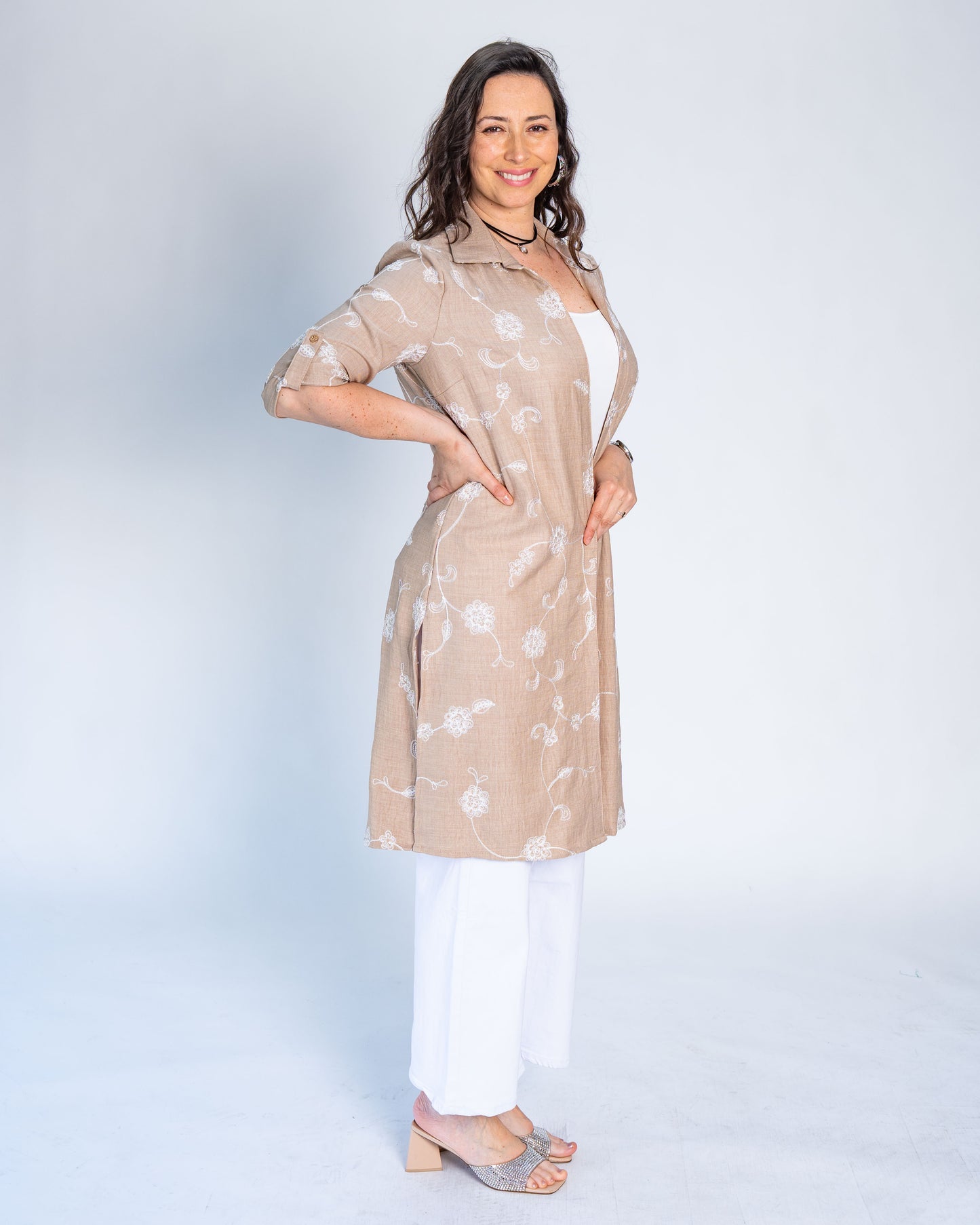 Blusón Mariana Flores Beige