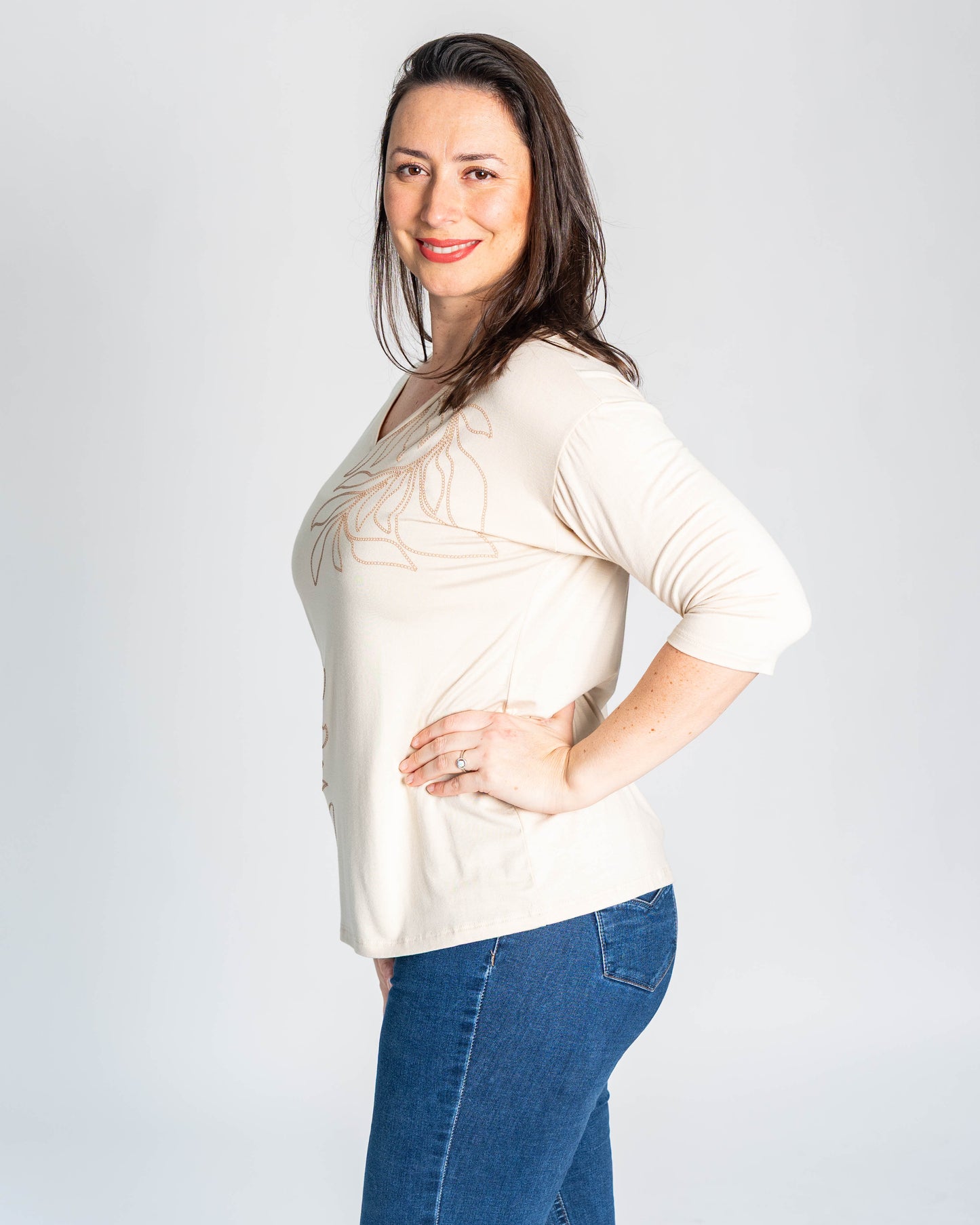 POLERA FLOR BEIGE