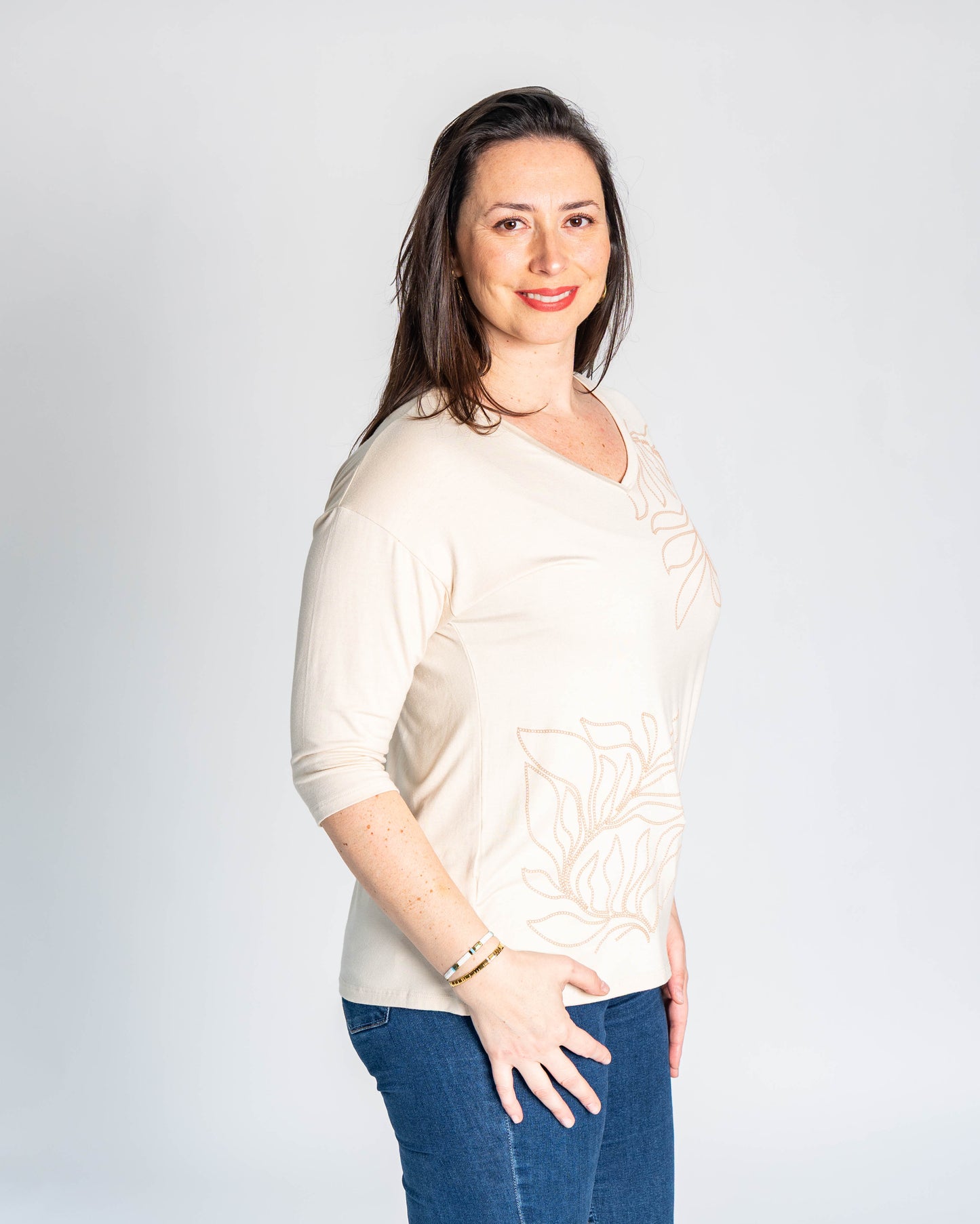 POLERA FLOR BEIGE
