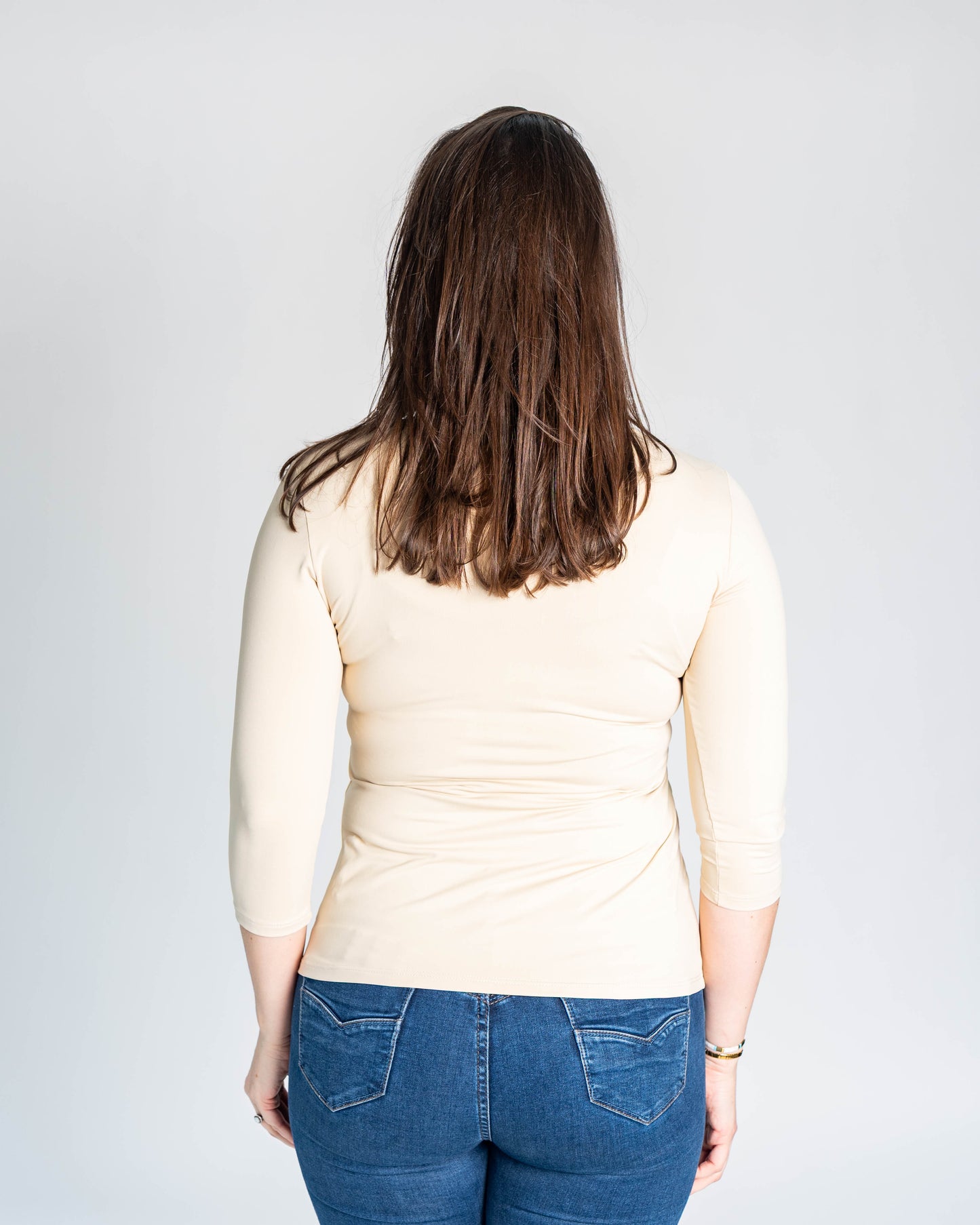 POLERA BASICA CAROLINA BEIGE
