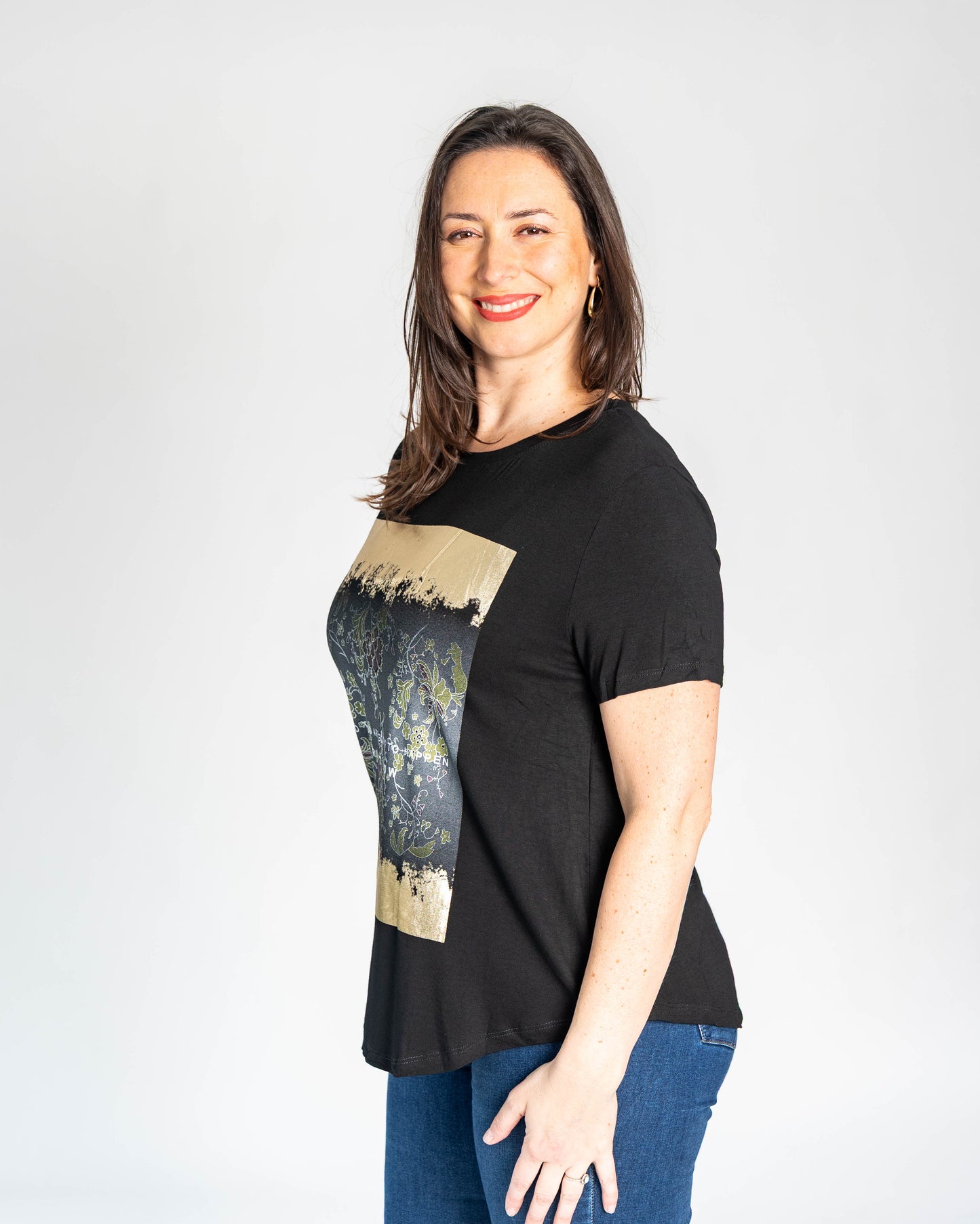 POLERA GOOD THINGS NEGRA