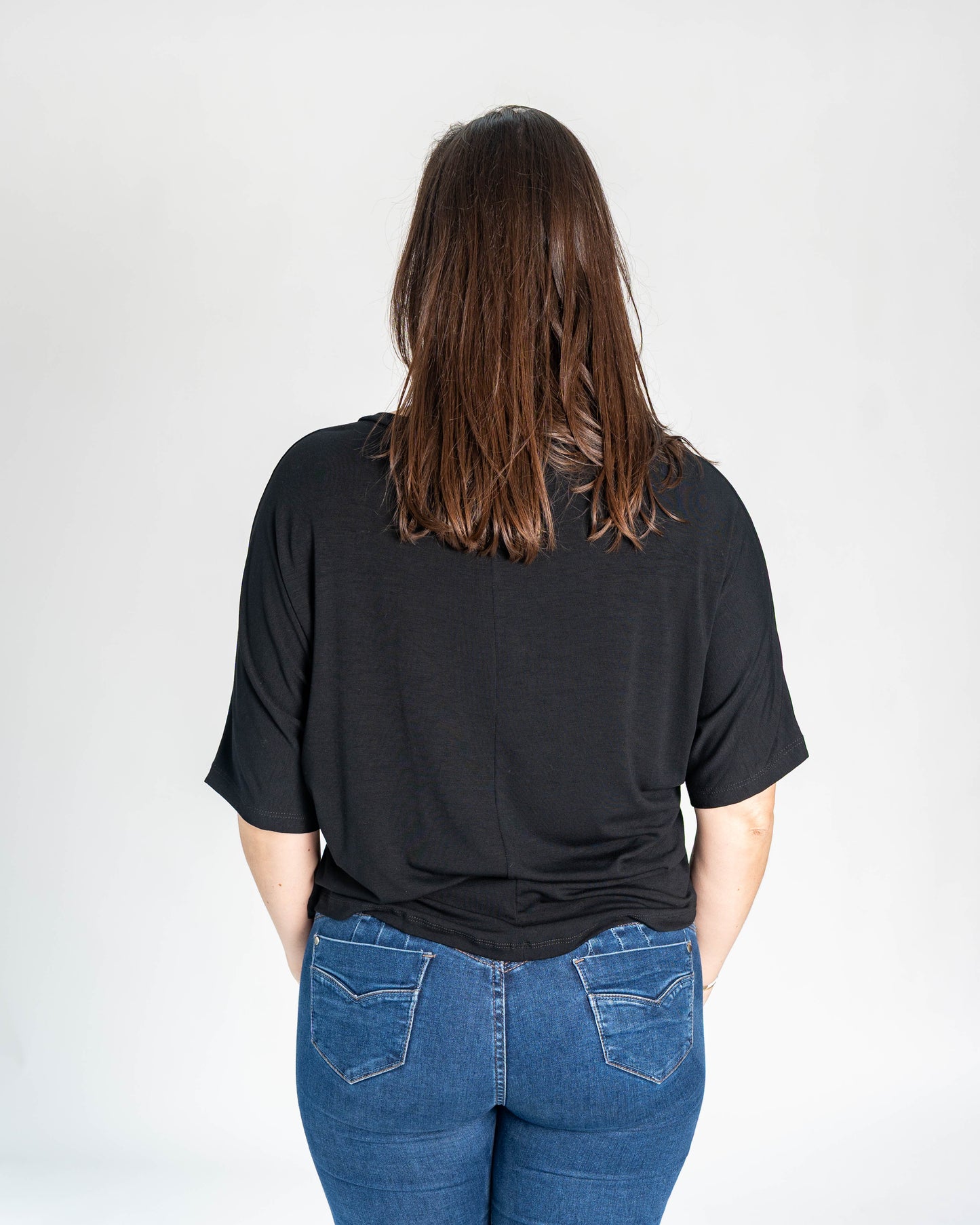 POLERA AROS PLATEADOS BRASIL NEGRA