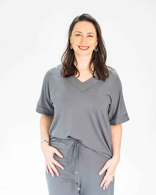 CONJUNTO LISO CUELLO V SARA GRIS