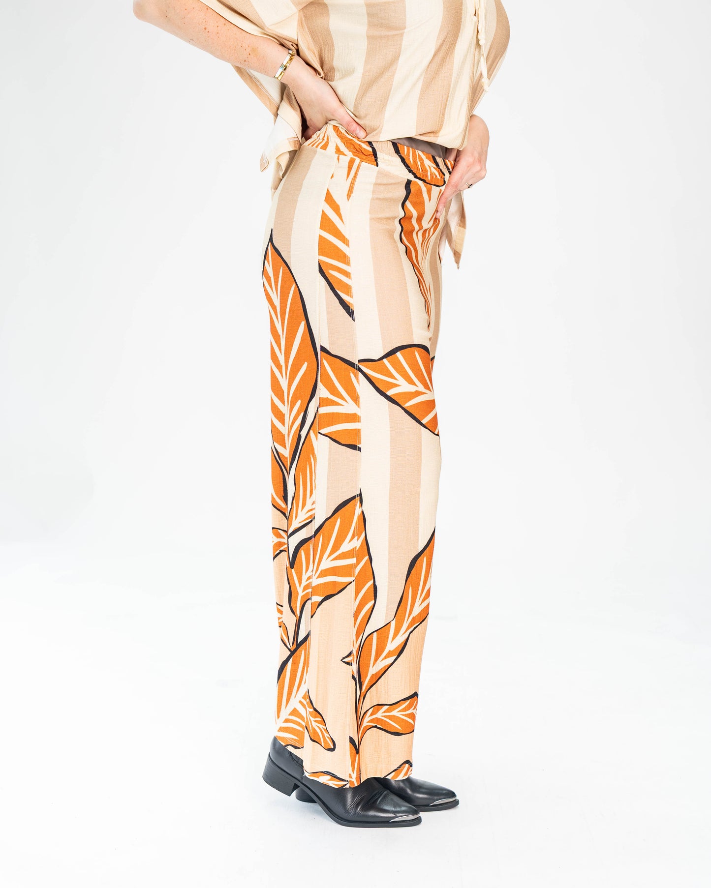 CONJUNTO AYLIN BRASIL BEIGE/NARANJO