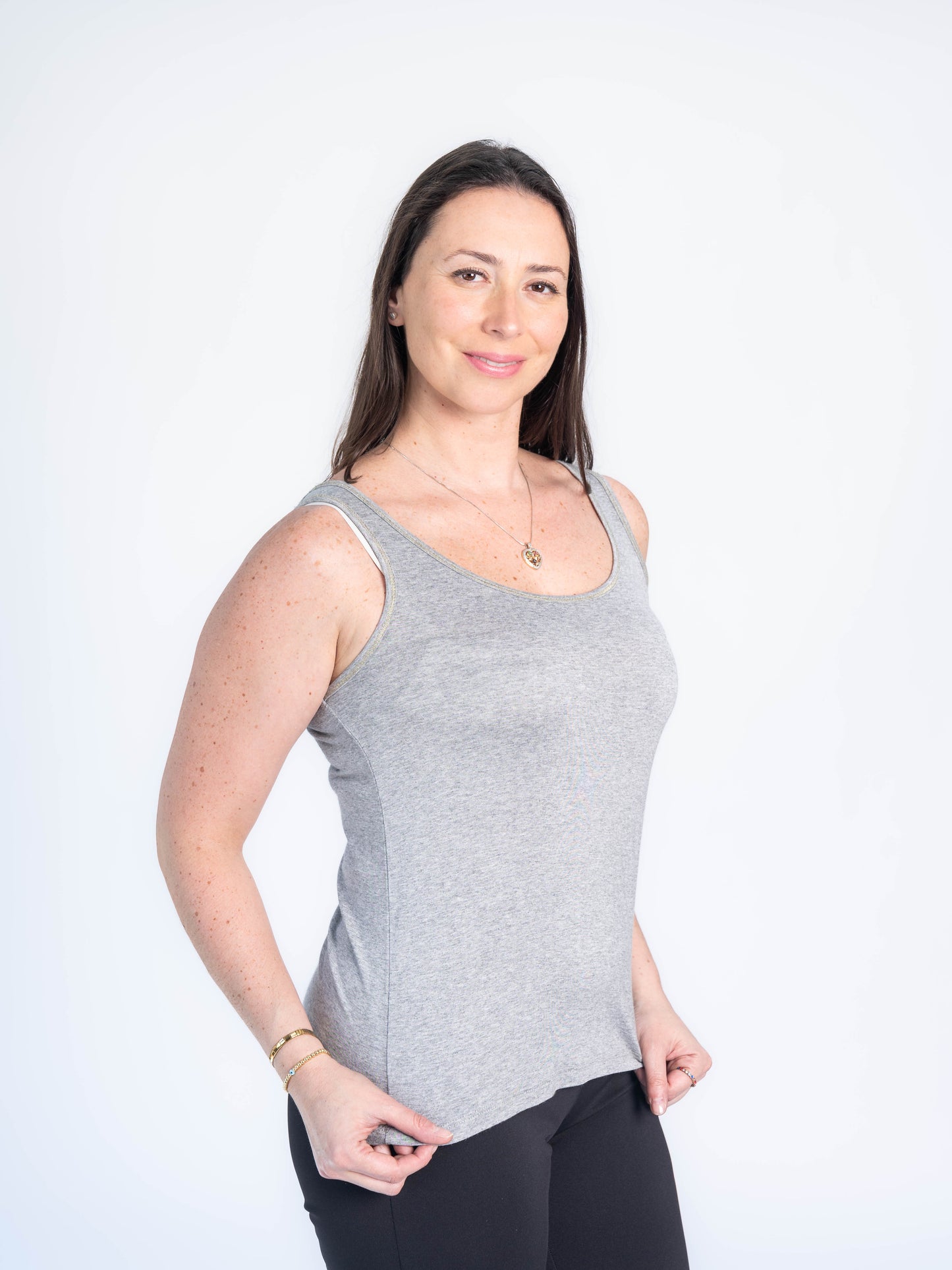 POLERA MUSCULOSA GRIS