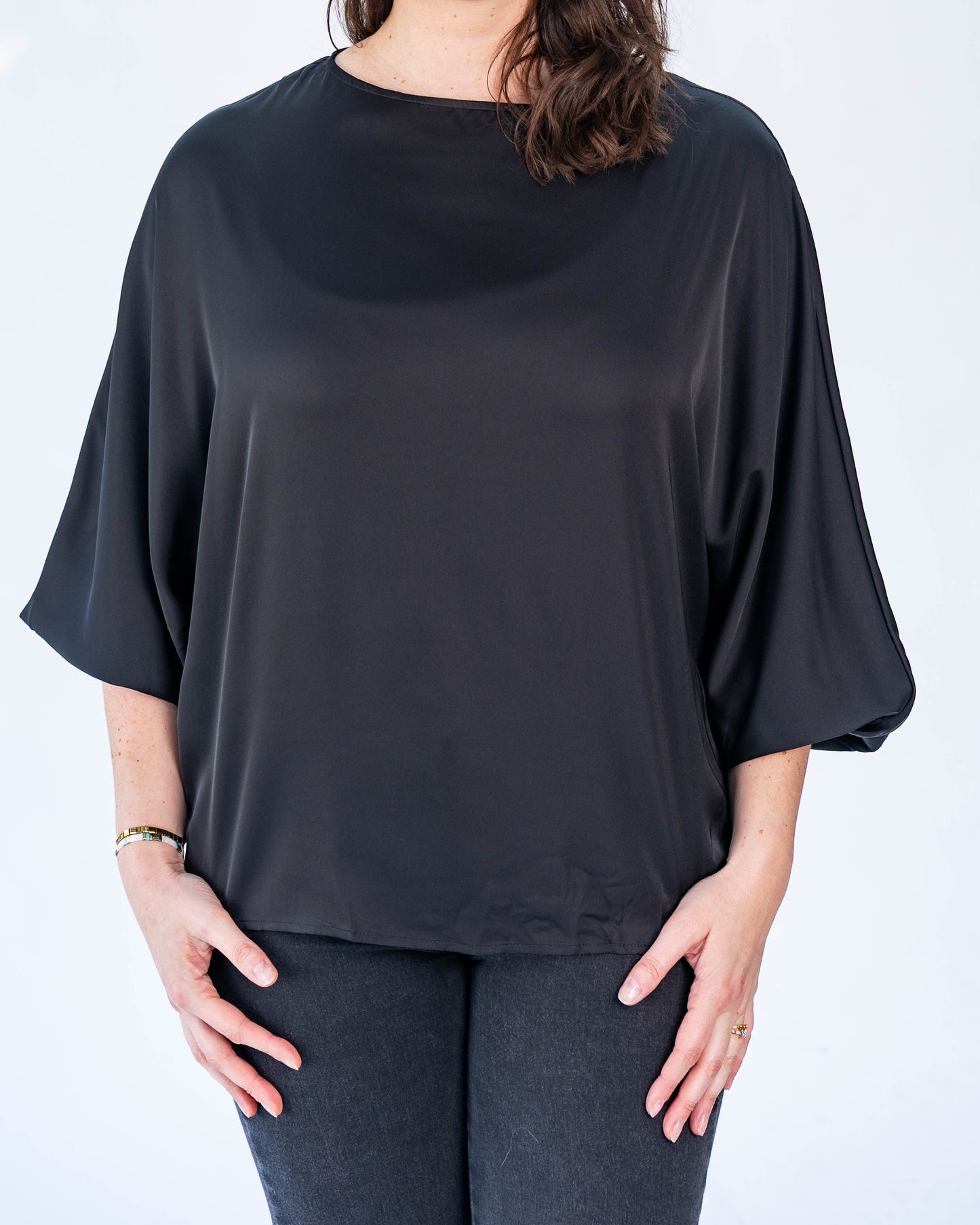 Blusa Magda Satinada Negro