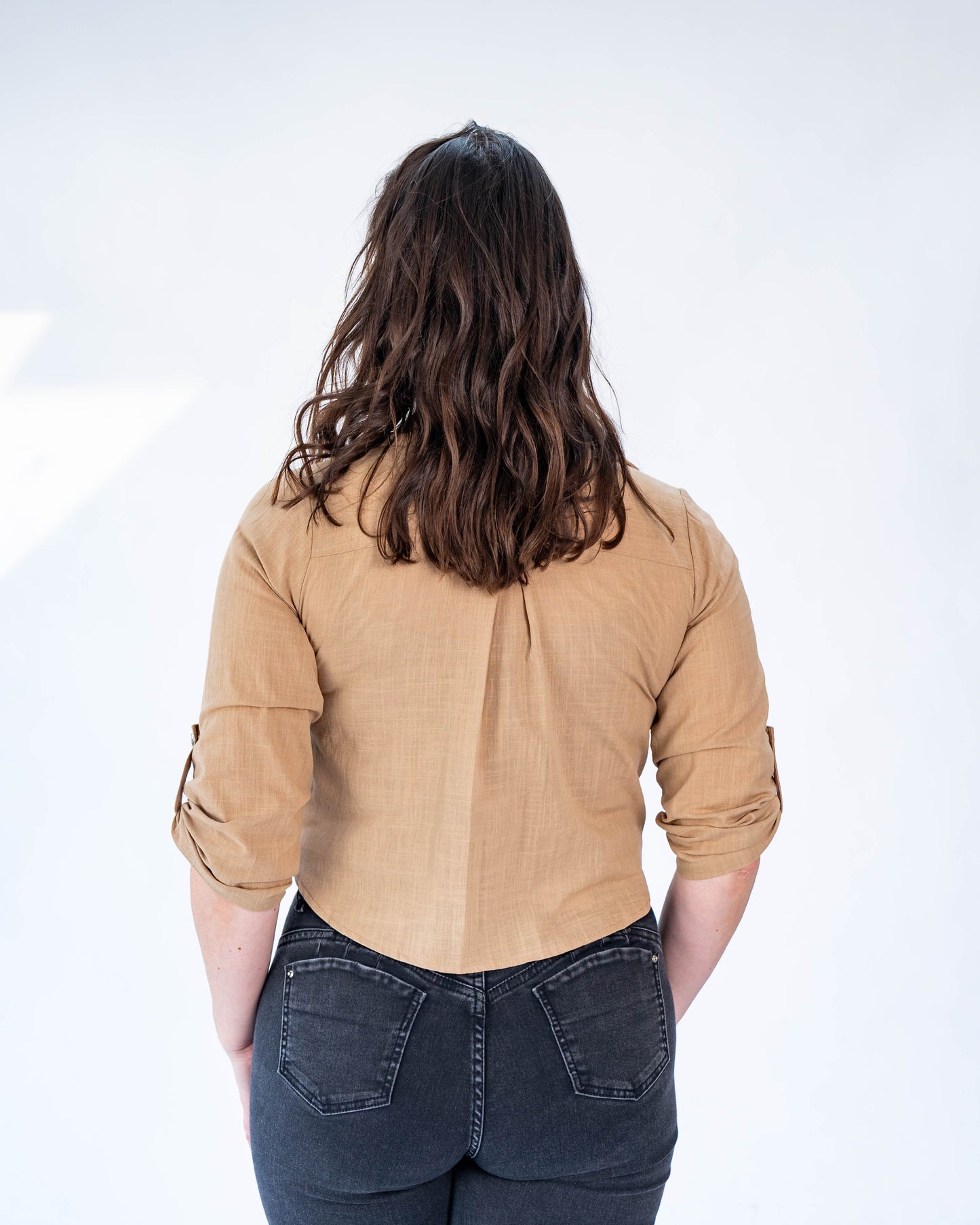 Blusa Elena Lino con Amarre Café