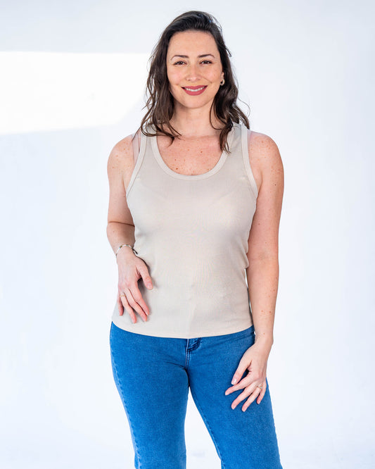 Polera dorada ceci