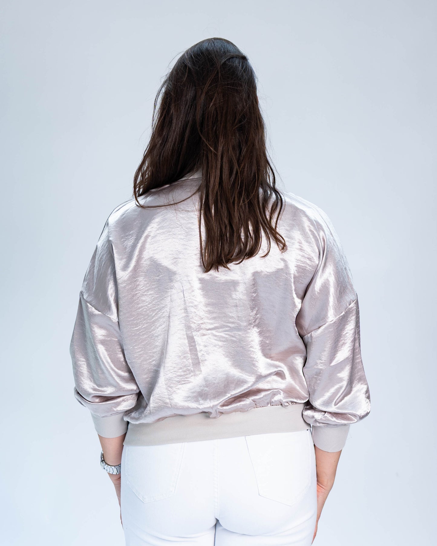 Bomber Satinado Dani Gris Claro