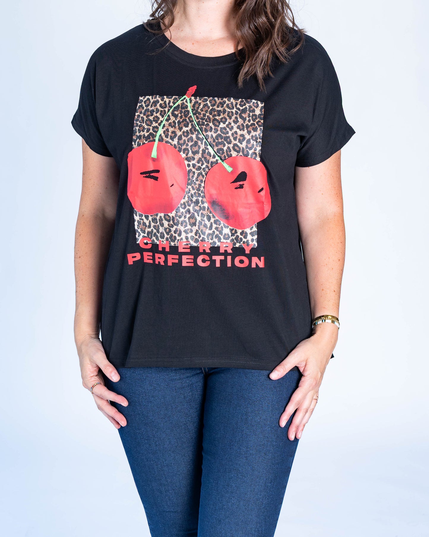 POLERA CHERRY NEGRA