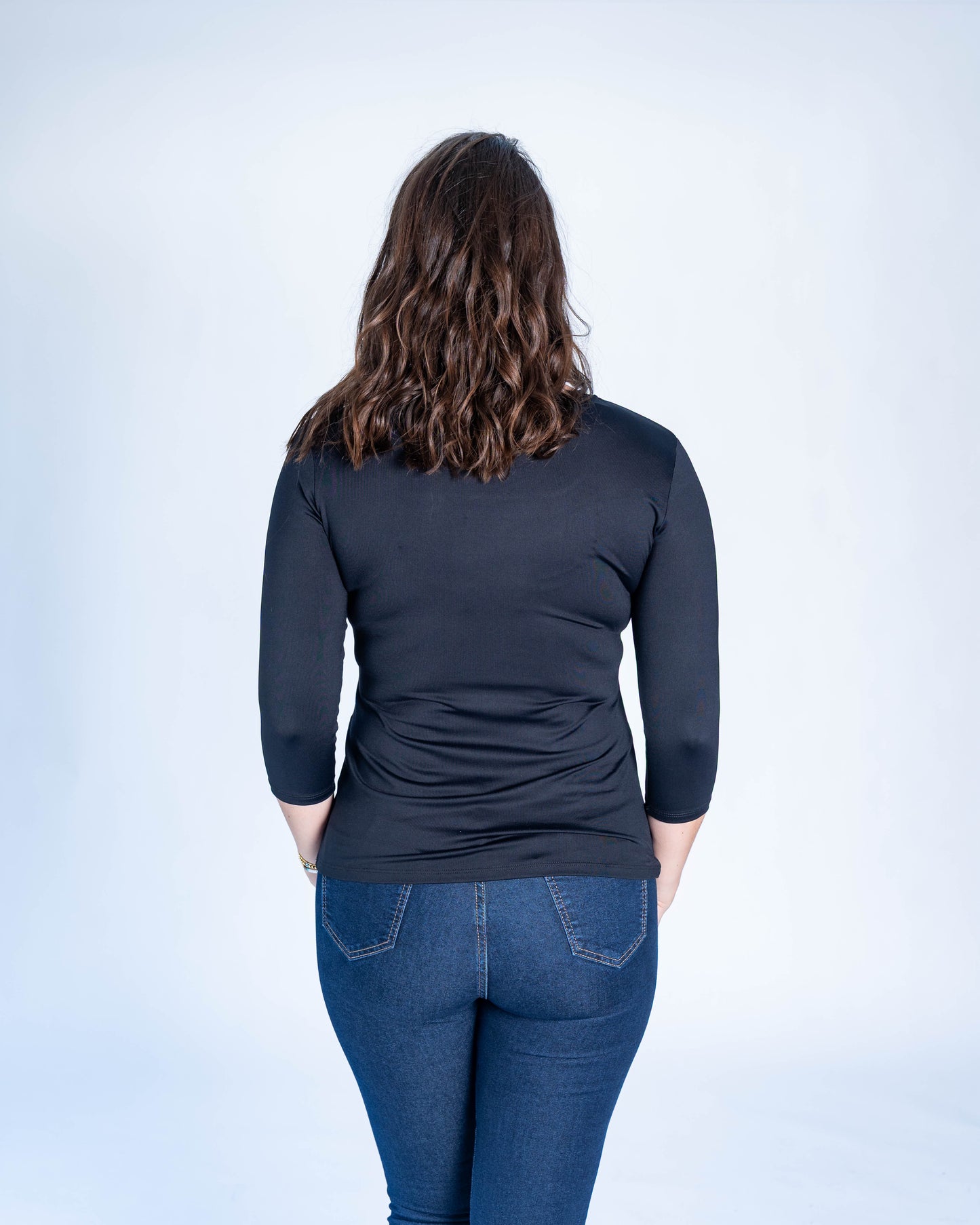 POLERA BASICA CAROLINA NEGRA