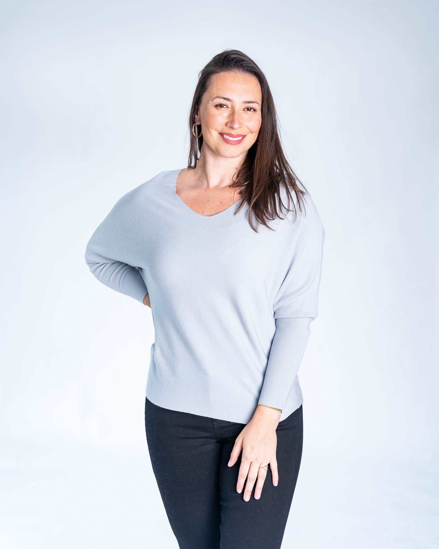 SWEATER CUELLO V NANCY GRIS