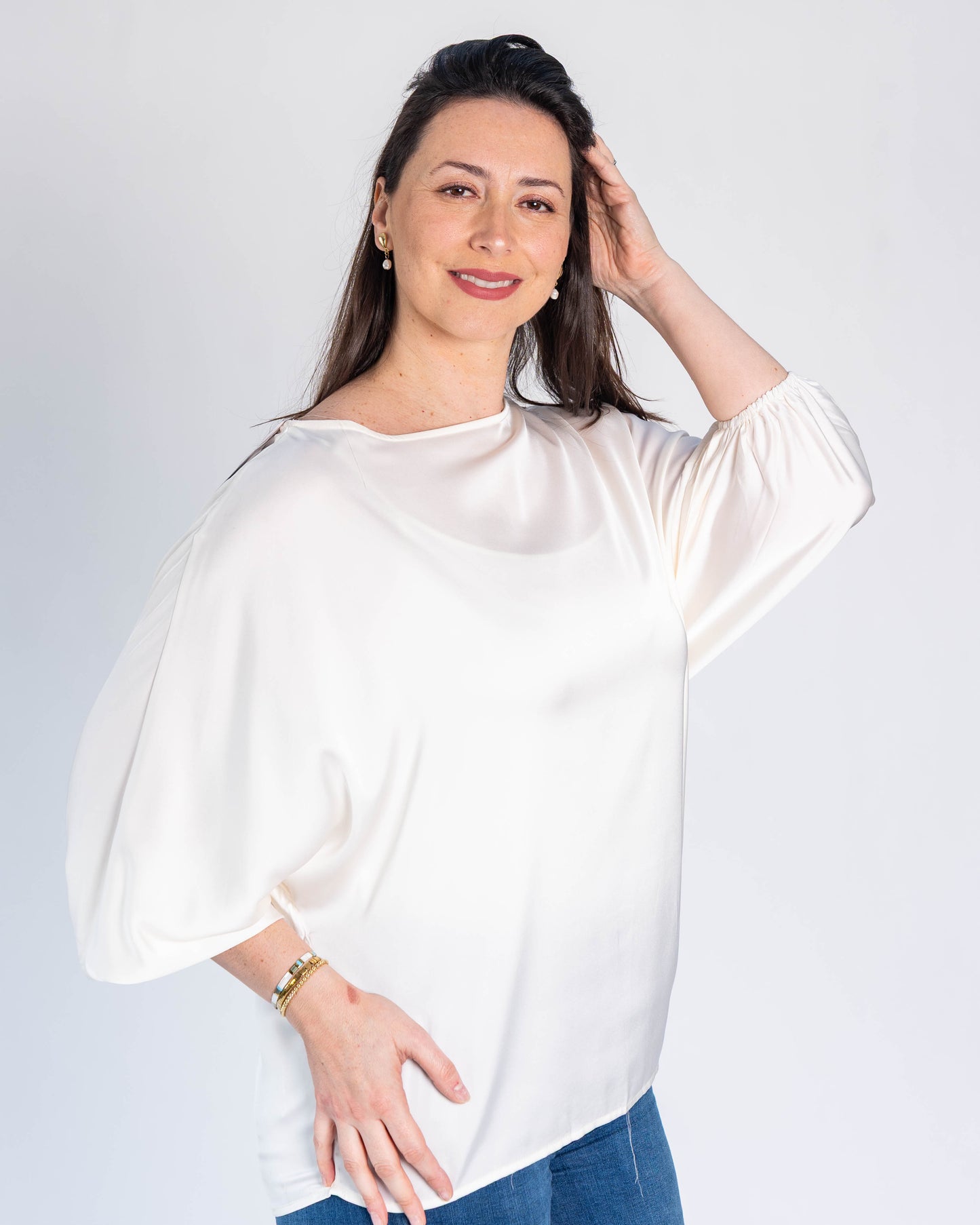 Blusa Magda Satinada Crema