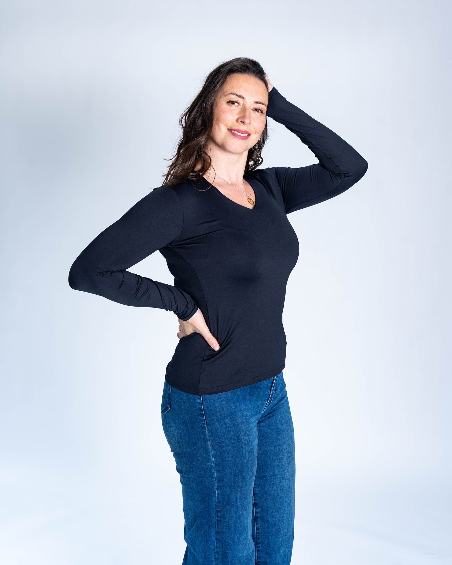 Polera Basica Cuello V Eliana Negra