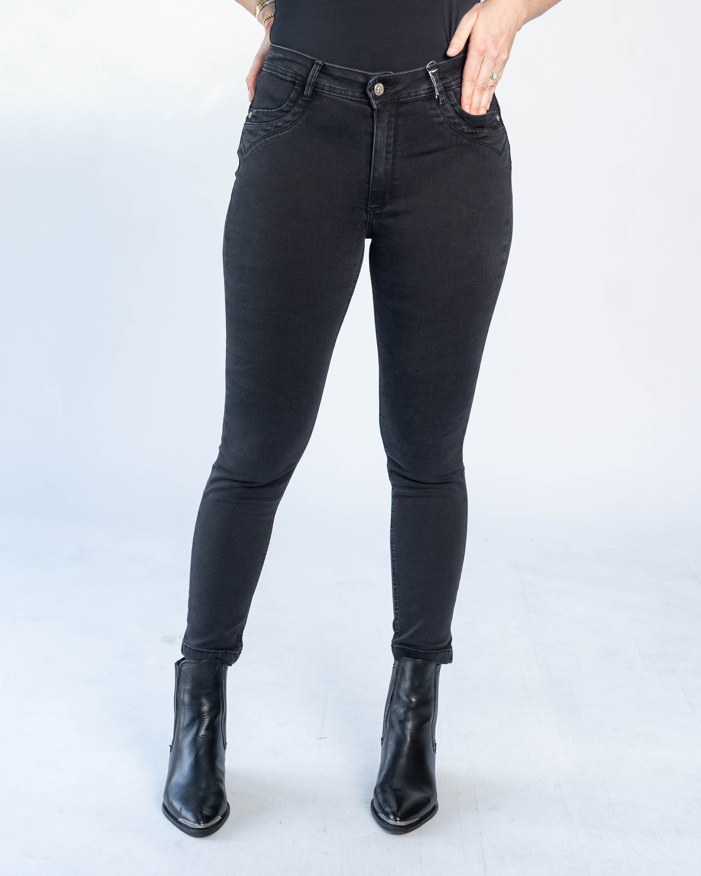 Jeans Pitillo Ilinois Negro