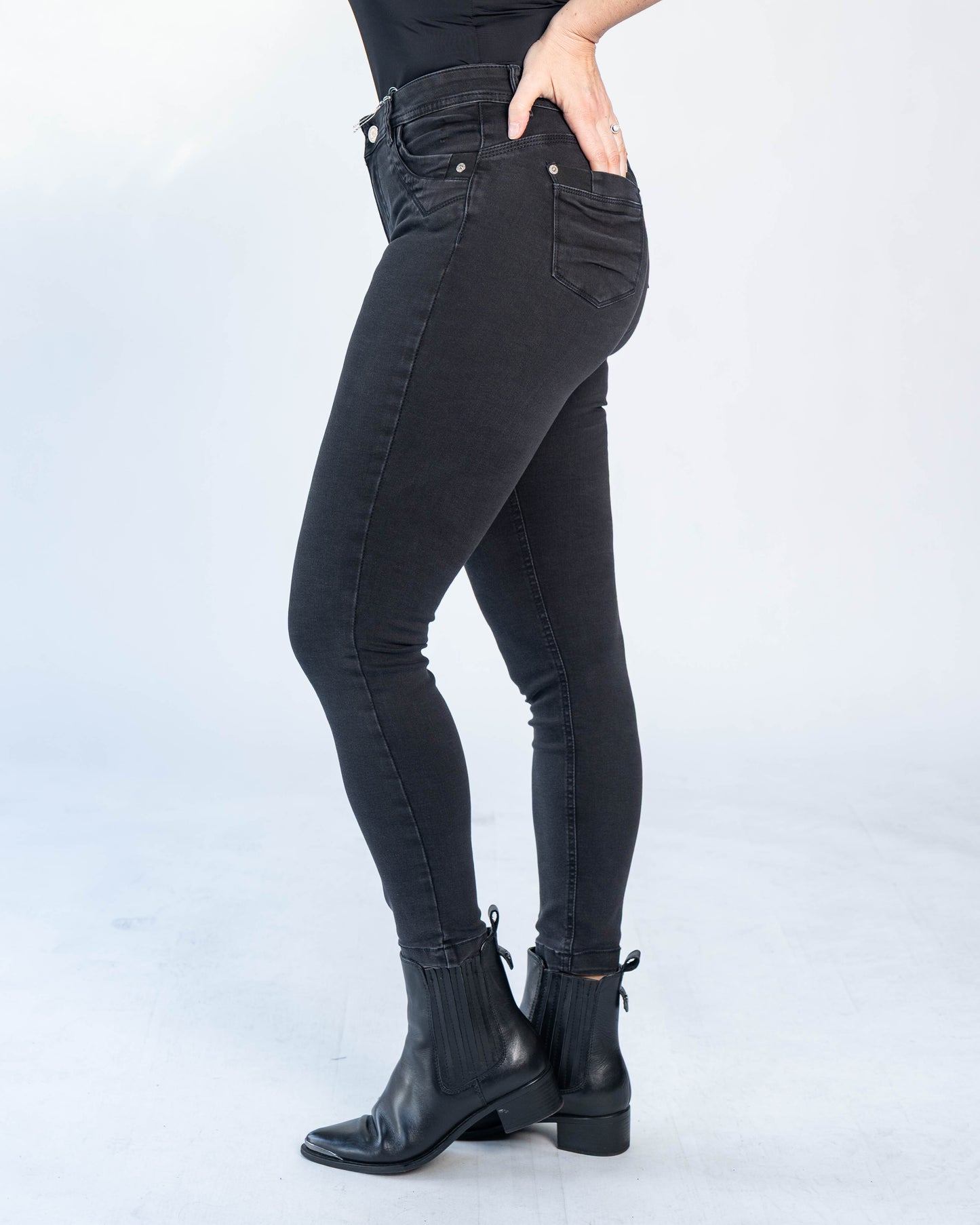 Jeans Pitillo Ilinois Negro