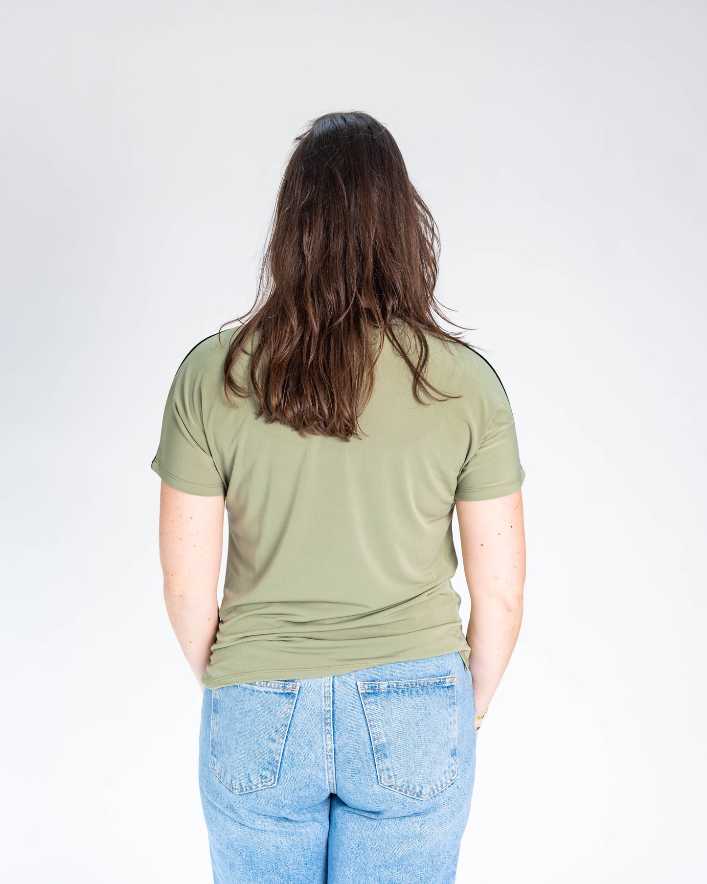 Polera Lucia Líneas Doradas Verde
