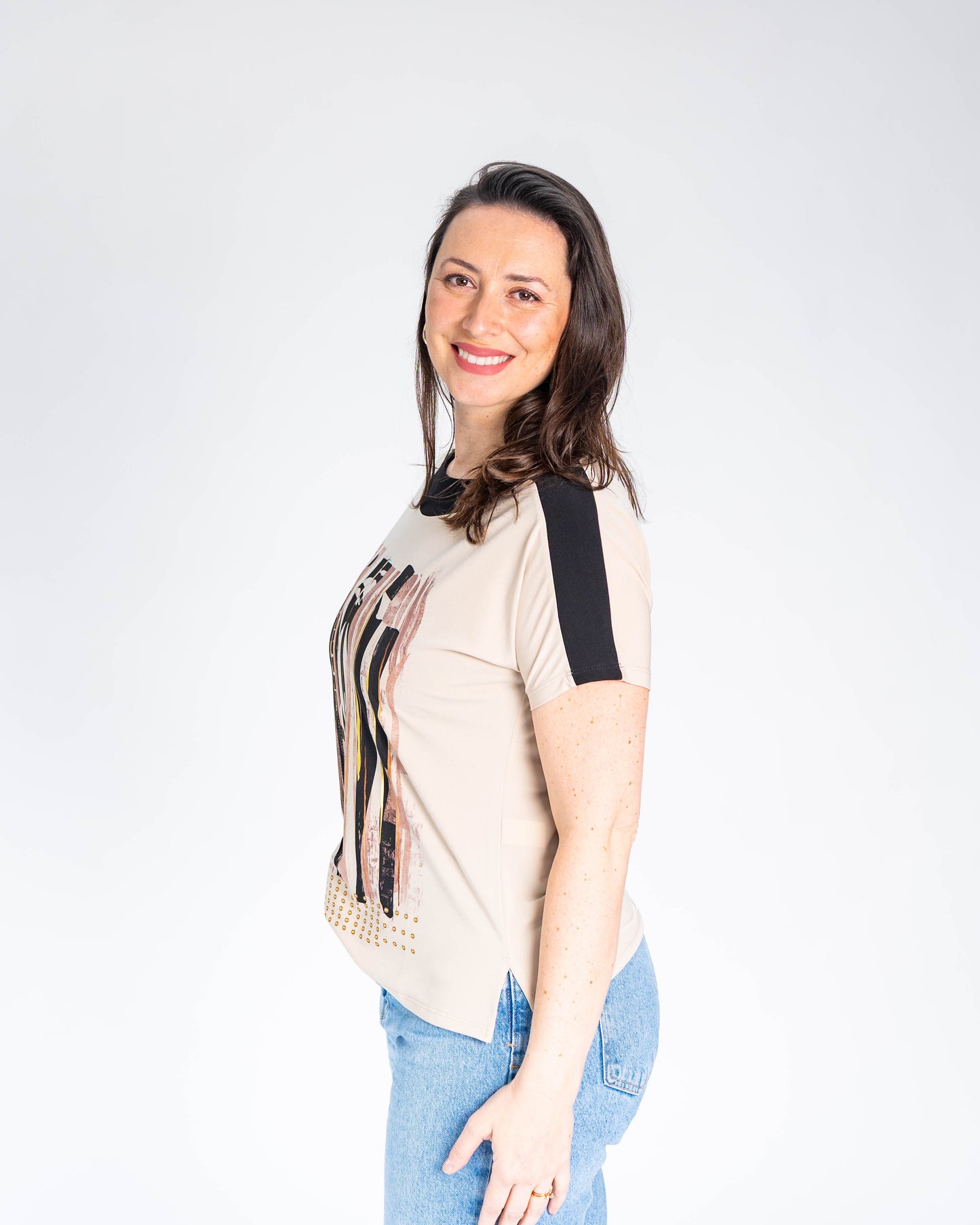 Polera Lucia Líneas Doradas Beige