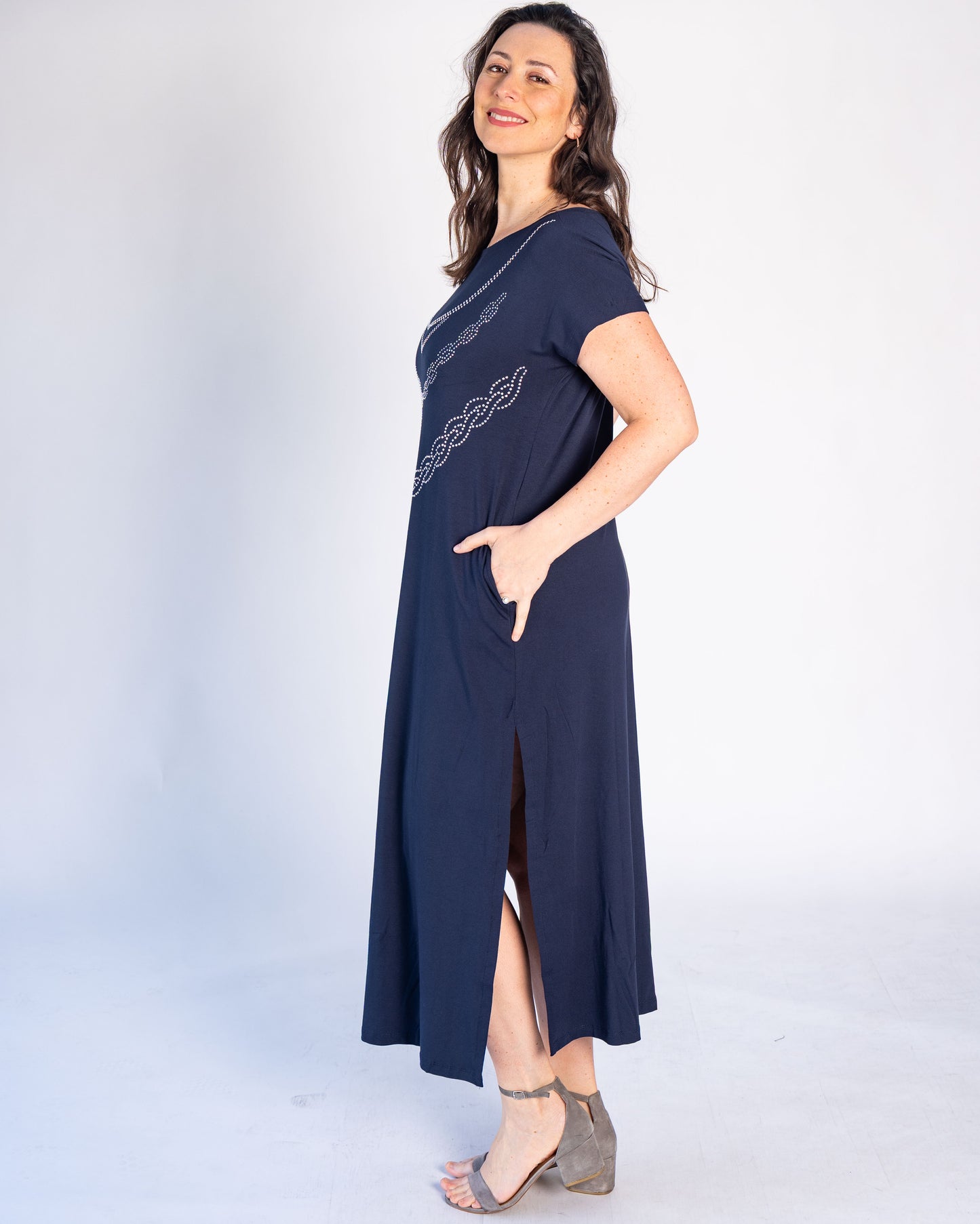 Vestido BR Brillos Azul Collares