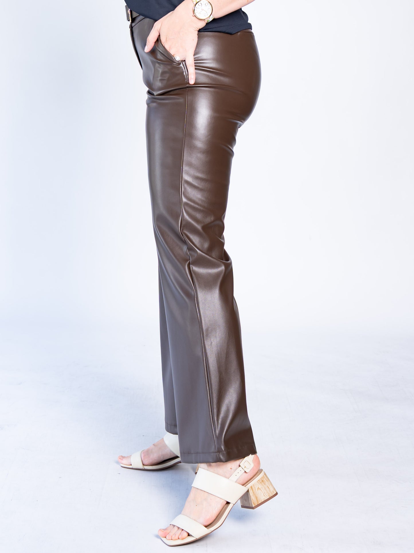 Pantalón Leandro Ecocuero Café