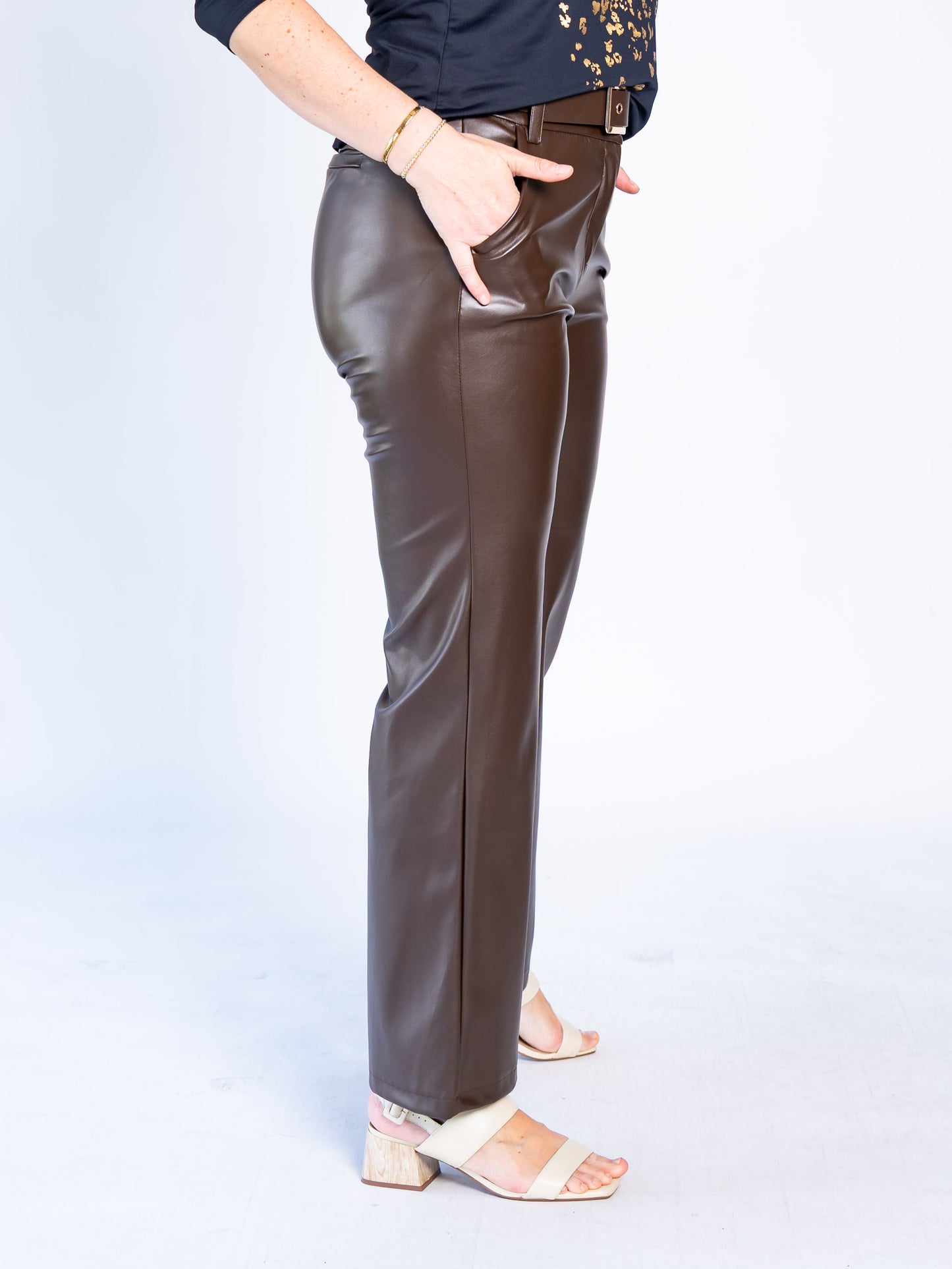 Pantalón Leandro Ecocuero Café