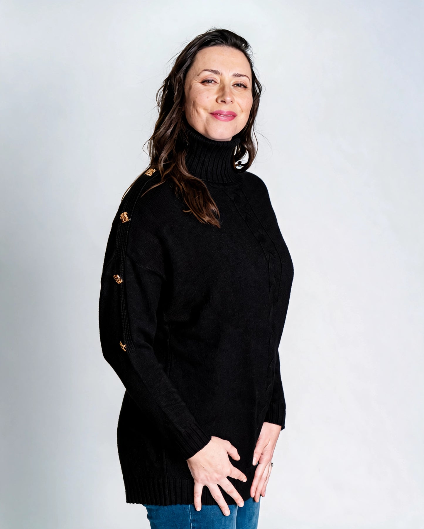 Sweater Cuello Alto Botones Negro