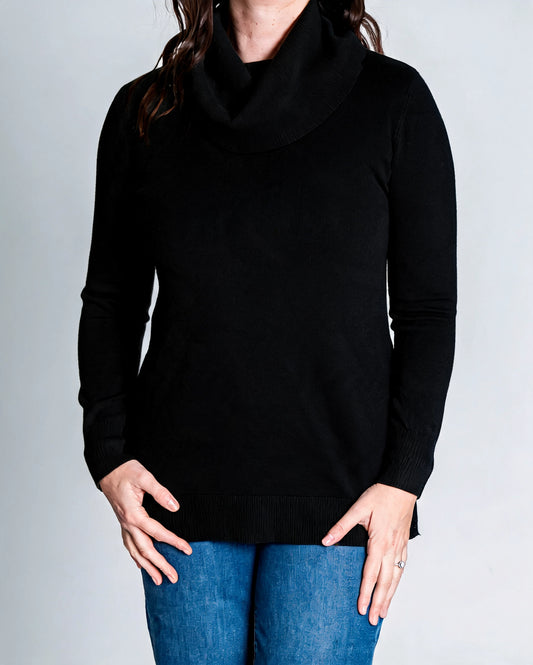 Sweater Cuello Alto Brillitos Negro