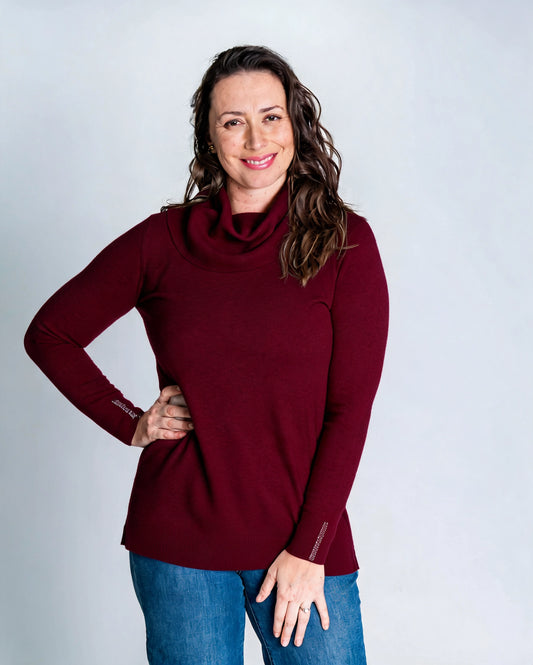 Sweater Cuello Alto Brillitos Burdeo